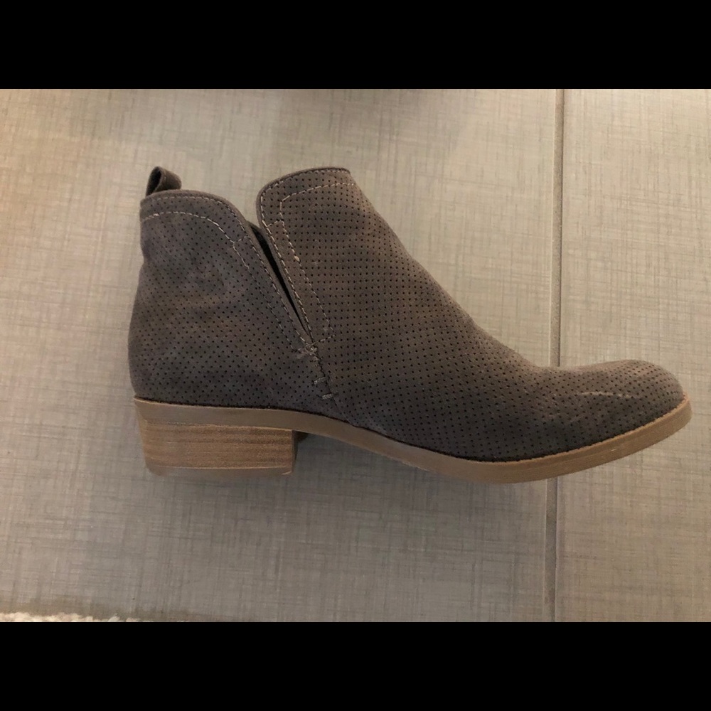 Universal Thread gray Booties - Picture 4 of 4